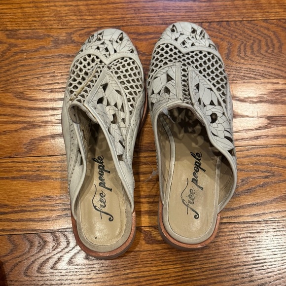 Free people paramount slip on mules gray size 38 US 7.5 EUC - Picture 9 of 11